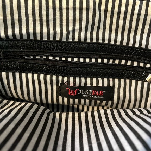 Just Fab Black Pocketbook - Picture 3 of 7
